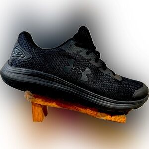 Under Armour Shoes Size 12 (Sold)